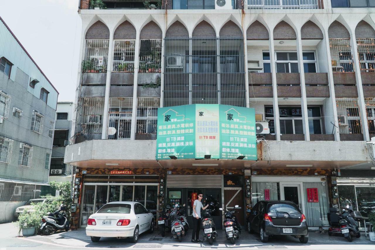 Lai Jia Hotel Tainan Buitenkant foto